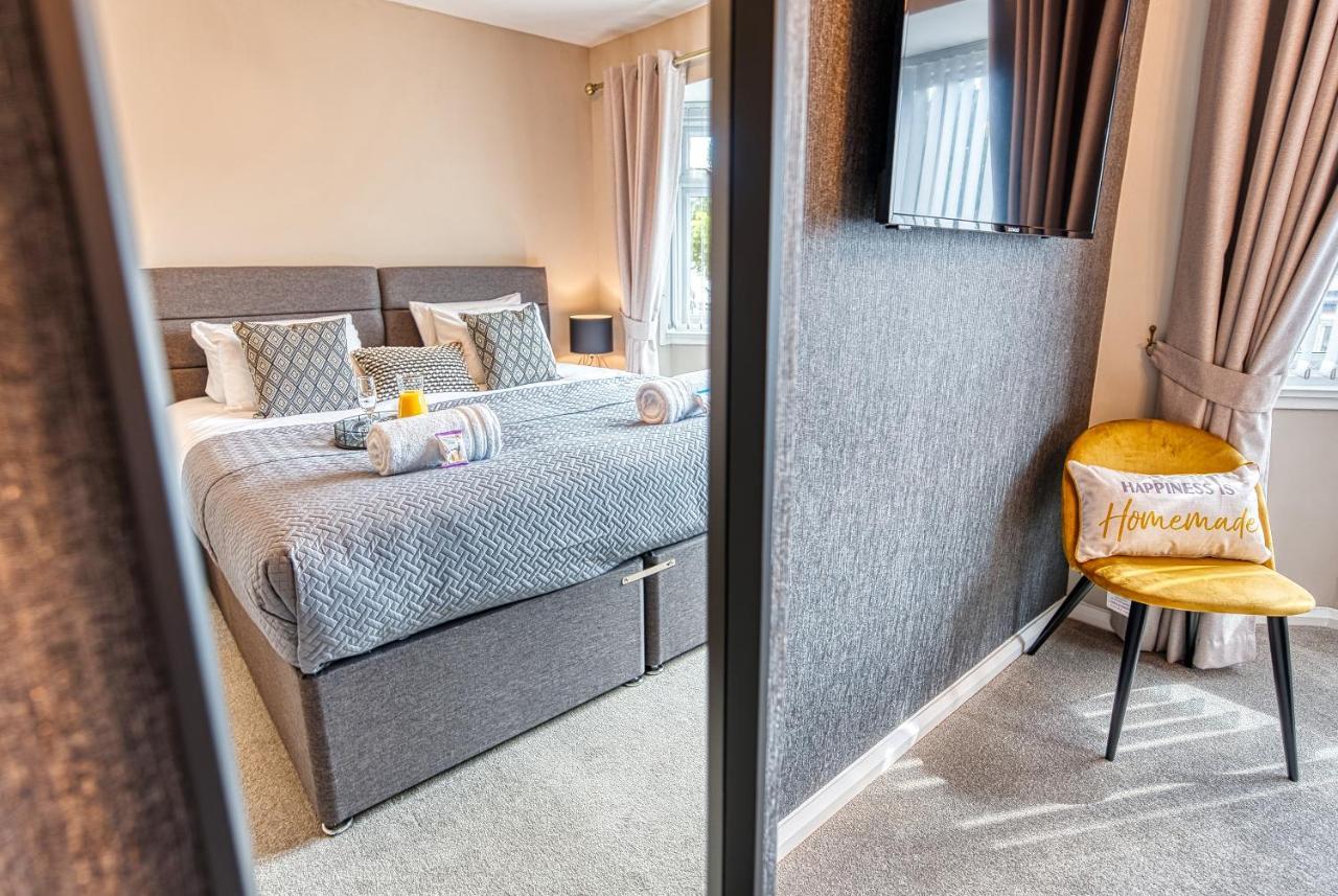 Elegant 5 Bed House - Sleeps 9, Central Solihull, Nec, Jlr, Hs2, Resorts World, Airport Business And Leisure Stays, Exteriör bild