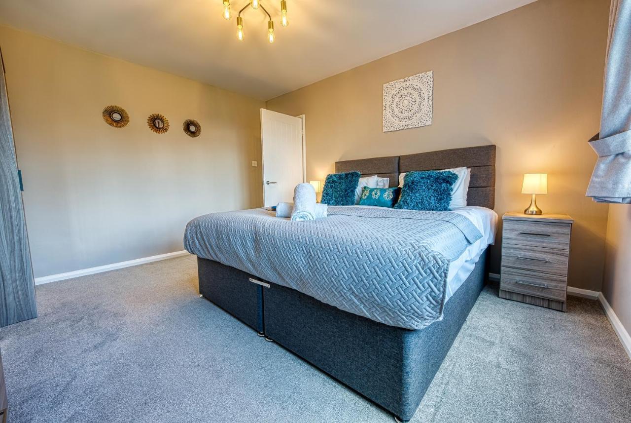 Elegant 5 Bed House - Sleeps 9, Central Solihull, Nec, Jlr, Hs2, Resorts World, Airport Business And Leisure Stays, Exteriör bild